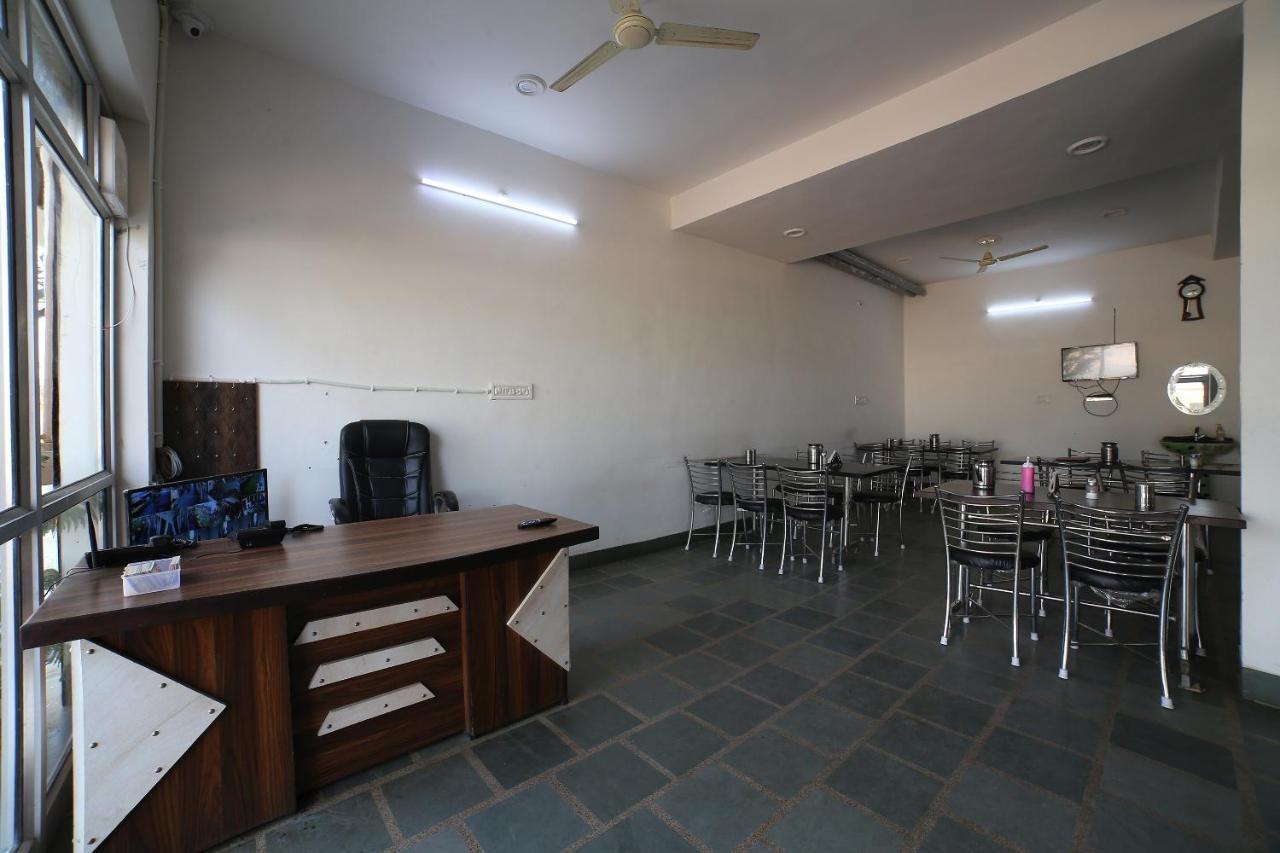 Oyo 37077 Hotel Rawat Ajmer Exterior photo